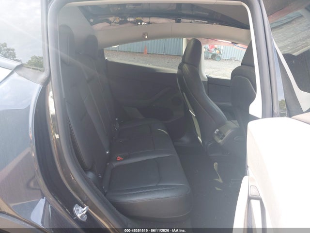 Продаж на аукціоні авто 2025 Tesla Model Y Long Range Dual Motor Rear-wheel Drive, vin: 7SAYGDED6SF269807, номер лоту: 45351519