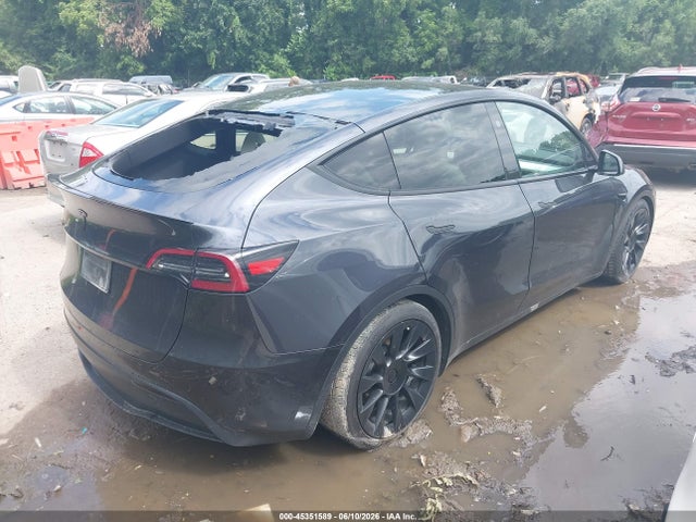 Продажа на аукционе авто 2024 Tesla Model Y Long Range Dual Motor All-wheel Drive, vin: 7SAYGDEE1RF204642, номер лота: 45351589