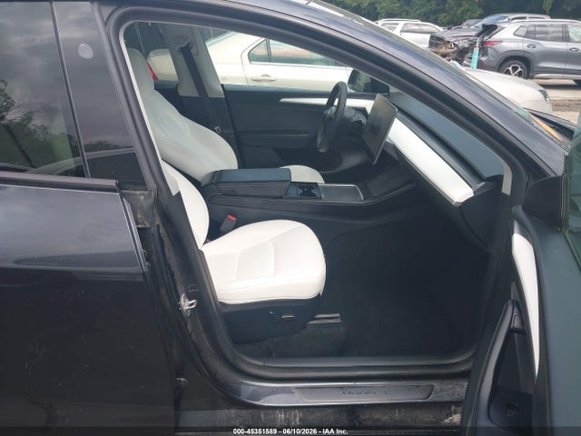 Продажа на аукционе авто 2024 Tesla Model Y Long Range Dual Motor All-wheel Drive, vin: 7SAYGDEE1RF204642, номер лота: 45351589