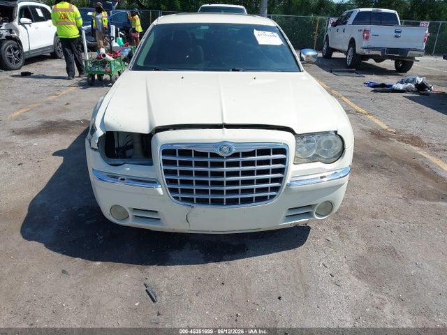 45351699 :رقم المزاد ، 2C3AA63H55H502080 vin ، 2005 Chrysler 300c مزاد بيع
