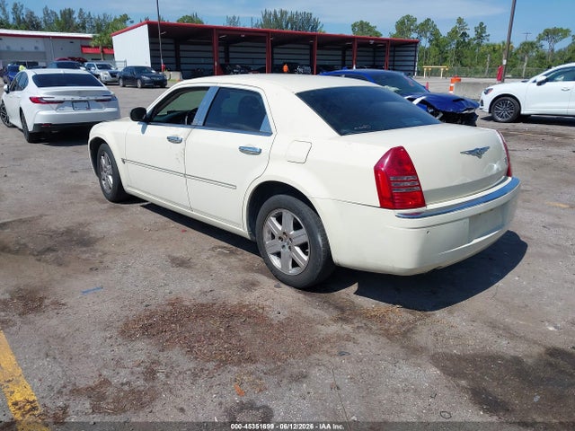 45351699 :رقم المزاد ، 2C3AA63H55H502080 vin ، 2005 Chrysler 300c مزاد بيع