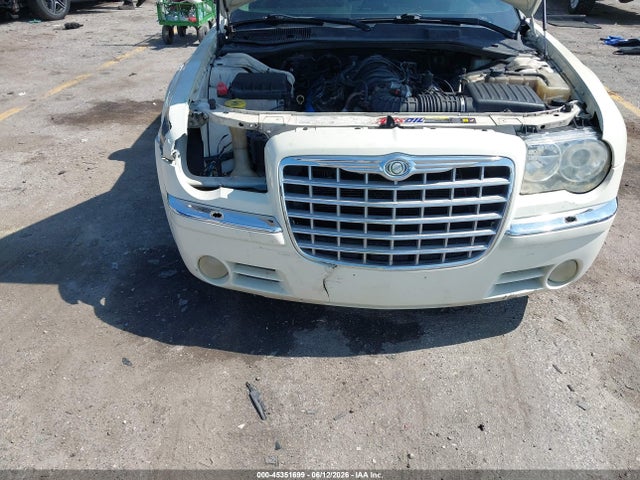 45351699 :رقم المزاد ، 2C3AA63H55H502080 vin ، 2005 Chrysler 300c مزاد بيع
