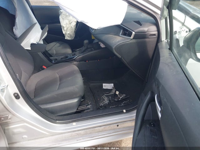 45351701 :رقم المزاد ، 5YFEPMAE2MP215572 vin ، 2021 Toyota Corolla Le مزاد بيع