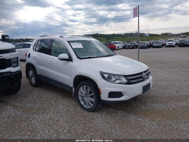 Продажа на аукционе авто 2016 Volkswagen Tiguan Se, vin: WVGBV7AX4GW529615, номер лота: 45351715