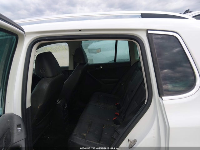 45351715 :رقم المزاد ، WVGBV7AX4GW529615 vin ، 2016 Volkswagen Tiguan Se مزاد بيع