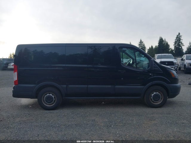 1FMZK1ZM0HKA98942 Ford Transit-150 Xl