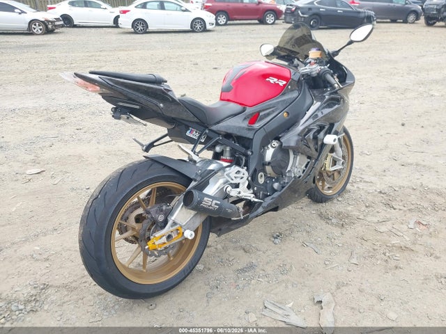45351796 :رقم المزاد ، WB10D2108FZ351741 vin ، 2015 Bmw S 1000 Rr مزاد بيع