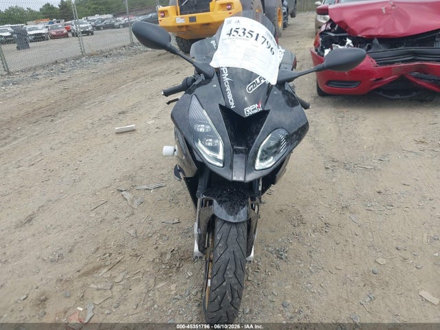 45351796 :رقم المزاد ، WB10D2108FZ351741 vin ، 2015 Bmw S 1000 Rr مزاد بيع