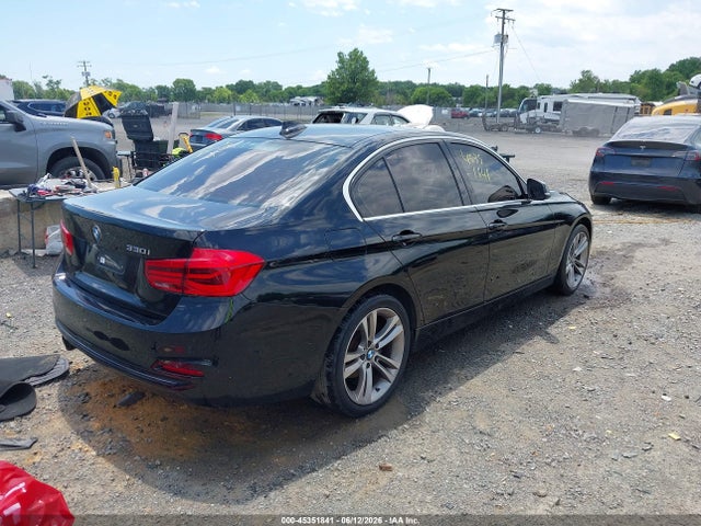 2017 Bmw 330i მანქანა იყიდება აუქციონზე, vin: WBA8B9G59HNU48669, აუქციონის ნომერი: 45351841