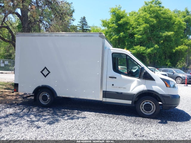 Ford Transit-250 Cutaway 2017 1FDYR5PM7HKB27953 Image 13