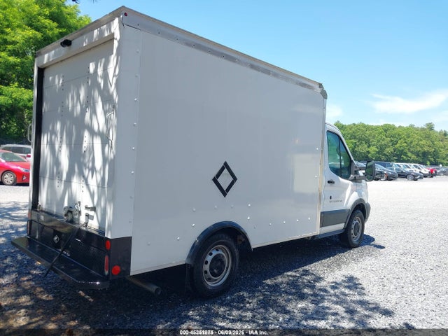 Ford Transit-250 Cutaway 2017 1FDYR5PM7HKB27953 Image 4