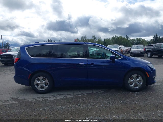 Chrysler Pacifica Hybrid Touring Plus 2018 2C4RC1H75JR276249 Image 13