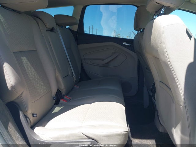 Продажа на аукционе авто 2017 Ford Escape Se, vin: 1FMCU0GD8HUE48223, номер лота: 45351893