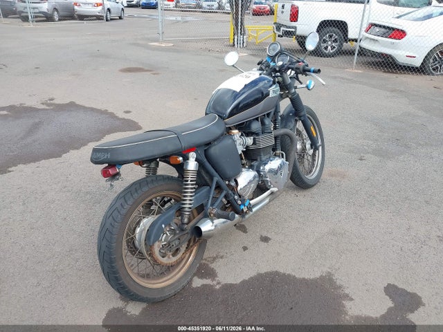 2013 Triumph Motorcycle Bonneville T100 მანქანა იყიდება აუქციონზე, vin: SMT910K18DT562034, აუქციონის ნომერი: 45351920