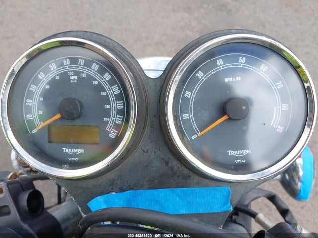 2013 Triumph Motorcycle Bonneville T100 მანქანა იყიდება აუქციონზე, vin: SMT910K18DT562034, აუქციონის ნომერი: 45351920