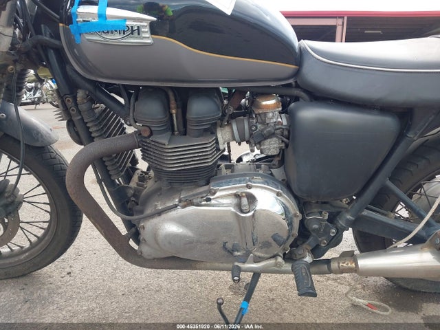 2013 Triumph Motorcycle Bonneville T100 მანქანა იყიდება აუქციონზე, vin: SMT910K18DT562034, აუქციონის ნომერი: 45351920