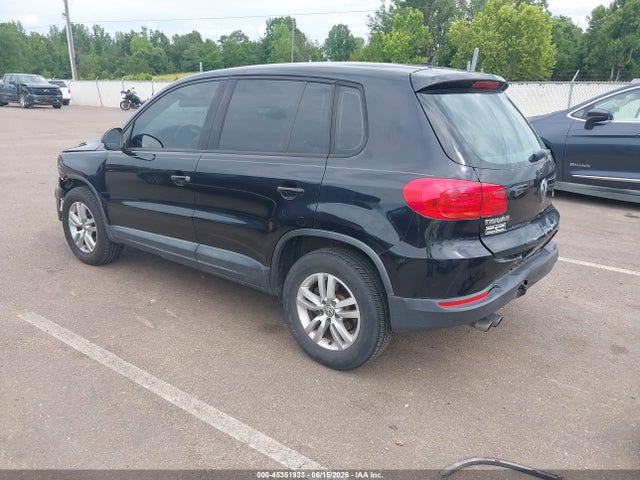 2013 Volkswagen Tiguan S მანქანა იყიდება აუქციონზე, vin: WVGBV3AXXDW626354, აუქციონის ნომერი: 45351933