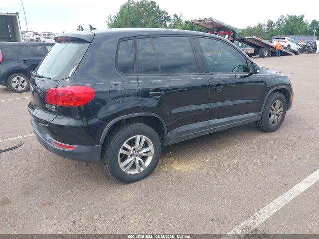 2013 Volkswagen Tiguan S მანქანა იყიდება აუქციონზე, vin: WVGBV3AXXDW626354, აუქციონის ნომერი: 45351933