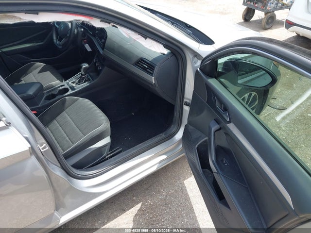 2022 Volkswagen Jetta 1.5t Sport მანქანა იყიდება აუქციონზე, vin: 3VWBM7BU0NM018666, აუქციონის ნომერი: 45351958
