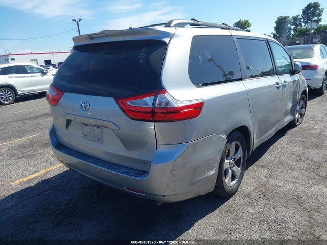 5TDKK3DC8FS685511 Toyota Sienna Le 8 Passenger