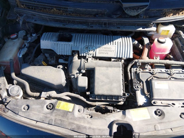 45351975 :رقم المزاد ، JTDKN3DU0E0380151 vin ، 2014 Toyota Prius Three مزاد بيع