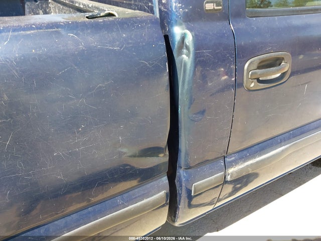 2000 Gmc Sierra 1500 Sl მანქანა იყიდება აუქციონზე, vin: 1GTEC14W8YZ132853, აუქციონის ნომერი: 45352012