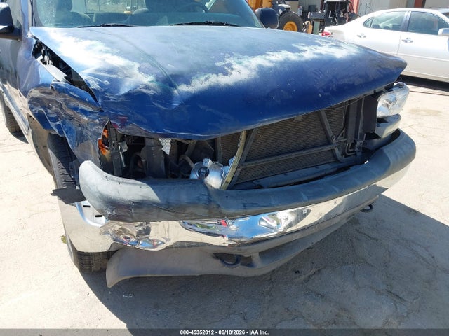 2000 Gmc Sierra 1500 Sl მანქანა იყიდება აუქციონზე, vin: 1GTEC14W8YZ132853, აუქციონის ნომერი: 45352012