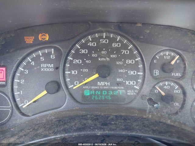 2000 Gmc Sierra 1500 Sl მანქანა იყიდება აუქციონზე, vin: 1GTEC14W8YZ132853, აუქციონის ნომერი: 45352012