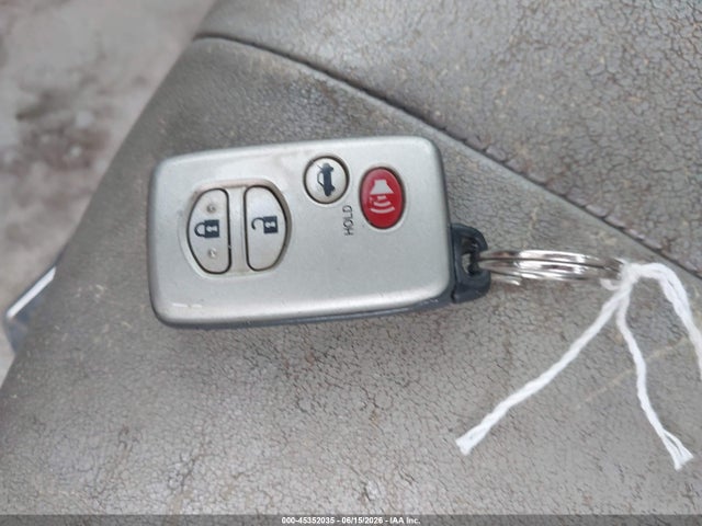 Auction sale of the 2009 Toyota Camry Hybrid, vin: JTNBB46K593052069, lot number: 45352035