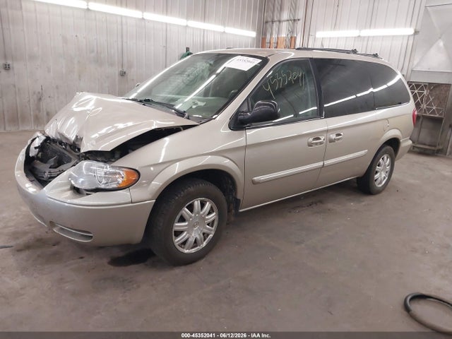 Aukcja sprzedaży 2005 Chrysler Town & Country Touring, vin: 2C4GP54L15R260285, numer aukcji: 45352041