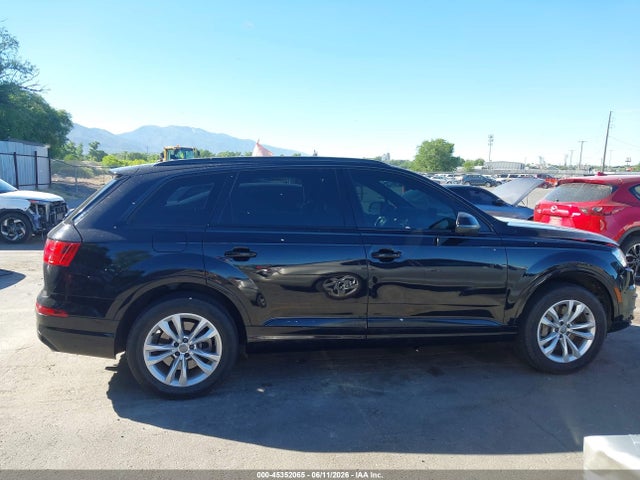 Audi Q7 3.0t Premium 2018 WA1LAAF74JD041739 Image 13