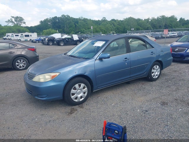 45352076 :رقم المزاد ، JTDBE32KX30227713 vin ، 2003 Toyota Camry Le مزاد بيع
