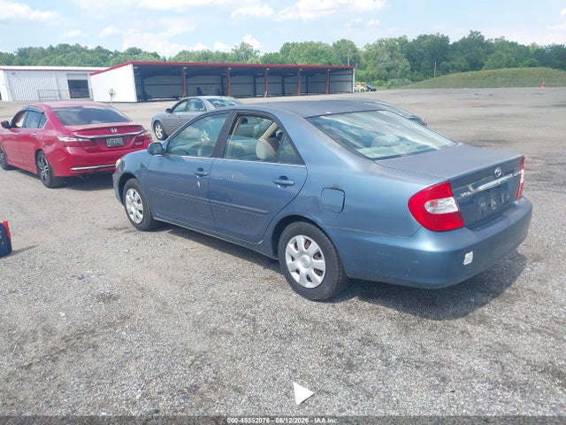 45352076 :رقم المزاد ، JTDBE32KX30227713 vin ، 2003 Toyota Camry Le مزاد بيع