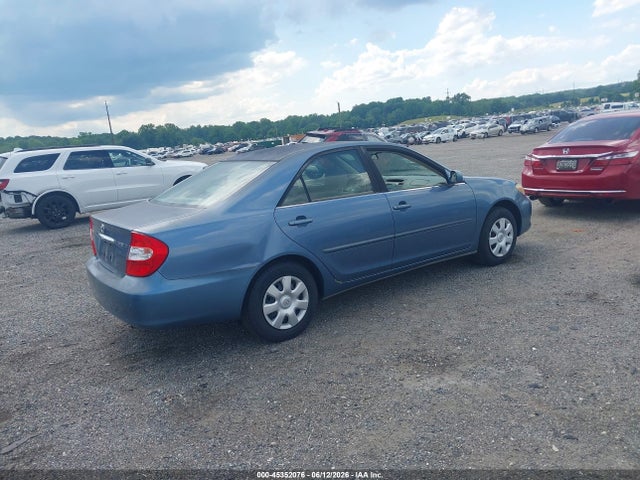 45352076 :رقم المزاد ، JTDBE32KX30227713 vin ، 2003 Toyota Camry Le مزاد بيع
