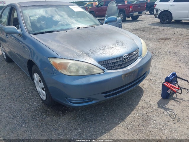 45352076 :رقم المزاد ، JTDBE32KX30227713 vin ، 2003 Toyota Camry Le مزاد بيع
