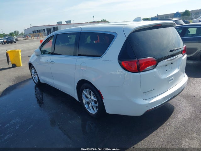 Продаж на аукціоні авто 2018 Chrysler Pacifica Touring Plus, vin: 2C4RC1FG4JR125759, номер лоту: 45352085
