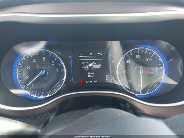 Продаж на аукціоні авто 2018 Chrysler Pacifica Touring Plus, vin: 2C4RC1FG4JR125759, номер лоту: 45352085