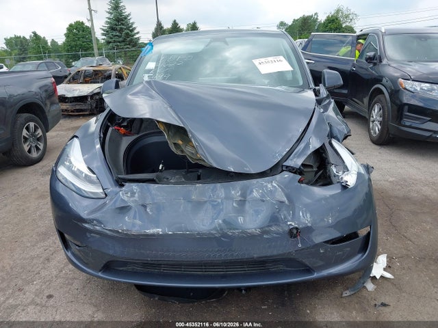 Продажа на аукционе авто 2023 Tesla Model Y Awd/long Range Dual Motor All-wheel Drive, vin: 7SAYGDEE8PA156499, номер лота: 45352116