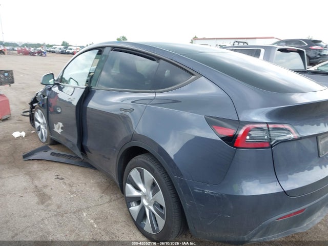 Продажа на аукционе авто 2023 Tesla Model Y Awd/long Range Dual Motor All-wheel Drive, vin: 7SAYGDEE8PA156499, номер лота: 45352116