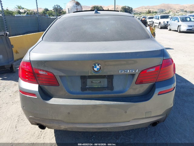 BMW 535i 2014 WBA5B1C59ED483496 Image 16