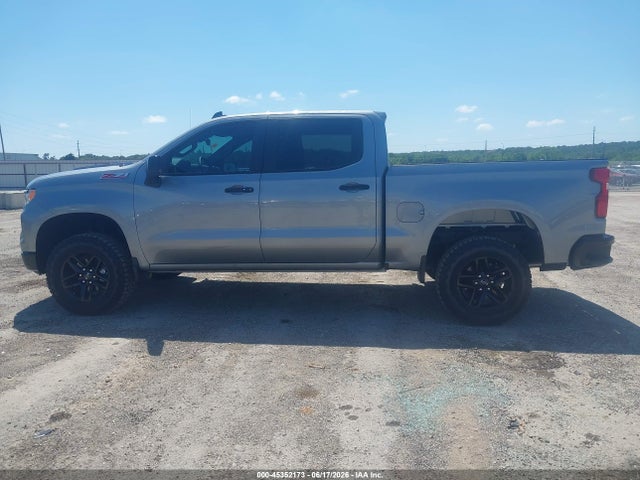 3GCUKFEDXTG318136 Chevrolet Silverado 1500 4wd Short Bed Lt Trail Boss