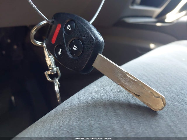 Продажа на аукционе авто 2011 Honda Civic Lx, vin: 2HGFA1F59BH300085, номер лота: 45352202