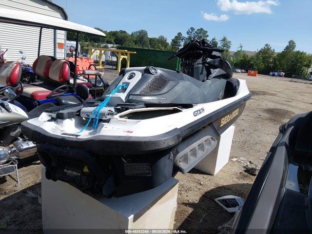 45352240 :رقم المزاد ، YDV09702D212 vin ، 2012 Seadoo Personal Watercraft مزاد بيع