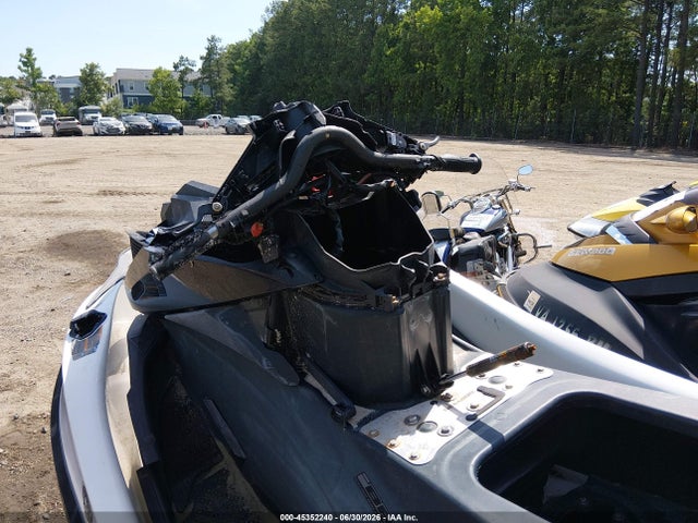 45352240 :رقم المزاد ، YDV09702D212 vin ، 2012 Seadoo Personal Watercraft مزاد بيع