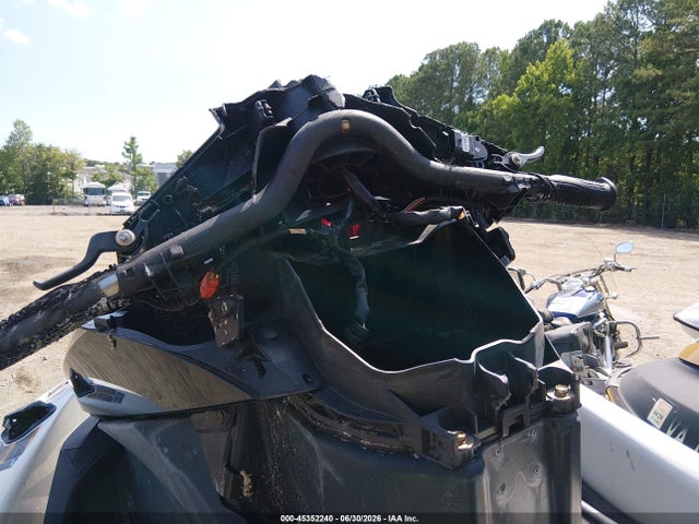 45352240 :رقم المزاد ، YDV09702D212 vin ، 2012 Seadoo Personal Watercraft مزاد بيع