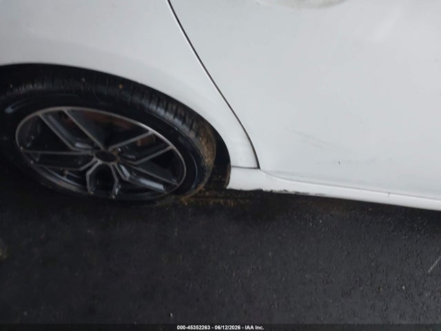 Продажа на аукционе авто 2015 Kia Soul +, vin: KNDJP3A55F7786499, номер лота: 45352263