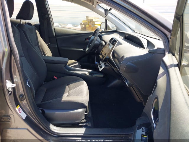 45352289 :رقم المزاد ، JTDKBRFU0H3580829 vin ، 2017 Toyota Prius Two مزاد بيع