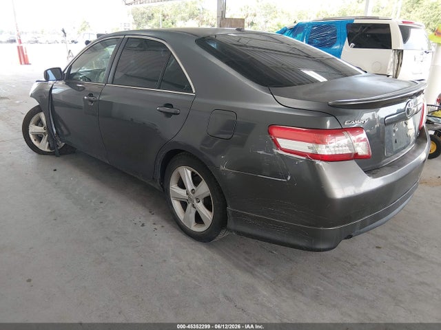 2010 Toyota Camry Se მანქანა იყიდება აუქციონზე, vin: 4T1BF3EK8AU114045, აუქციონის ნომერი: 45352299