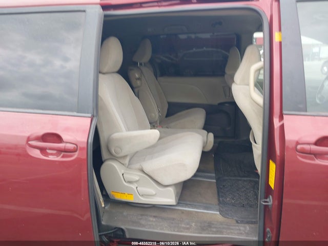 2011 Toyota Sienna Le V6 მანქანა იყიდება აუქციონზე, vin: 5TDKK3DC6BS143057, აუქციონის ნომერი: 45352315