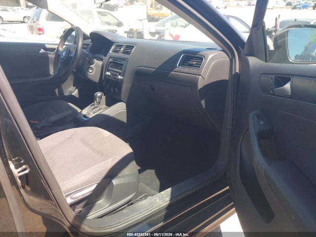 3VW2K7AJ6EM394799 Volkswagen Jetta 2.0l S